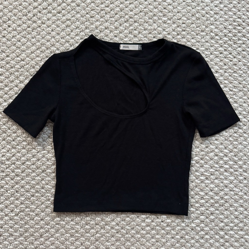 Sleek Black Crop Top for Effortless Style